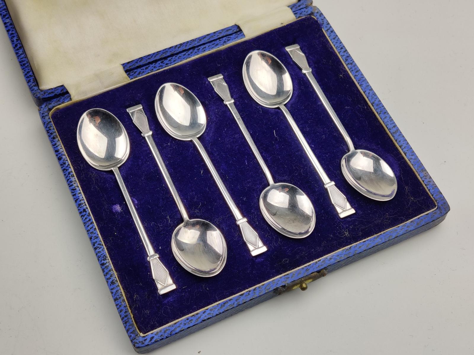Silver Coffee Spoons in Original Box (1 of 6)