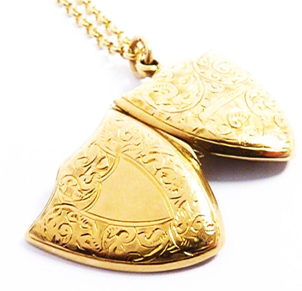 Fully Hallmarked Antique Gold Locket Necklace (1 of 10)