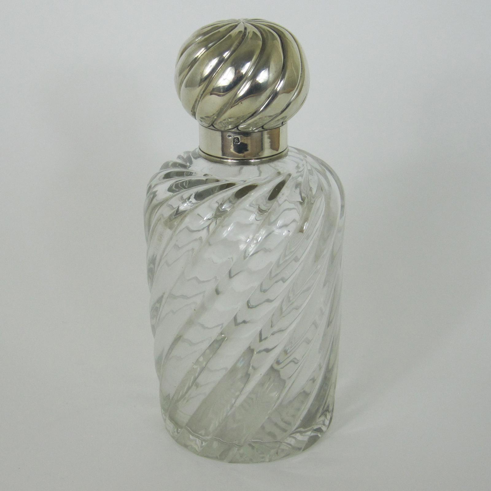 Beautiful Victorian French Baccarat Silver Perfume Bottle (1 of 6) Beautiful Victorian French Baccarat Silver Perfume Bottle (1 of 6)
