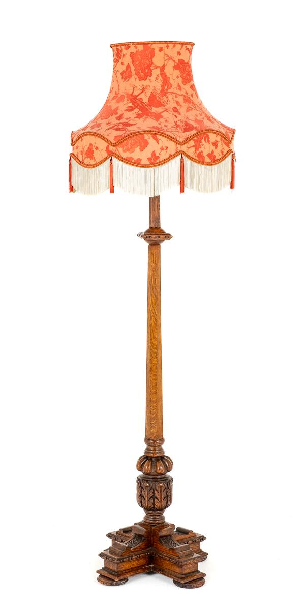 Carved Oak Jacobean Style Lampstand (1 of 8) Carved Oak Jacobean Style Lampstand (1 of 8)