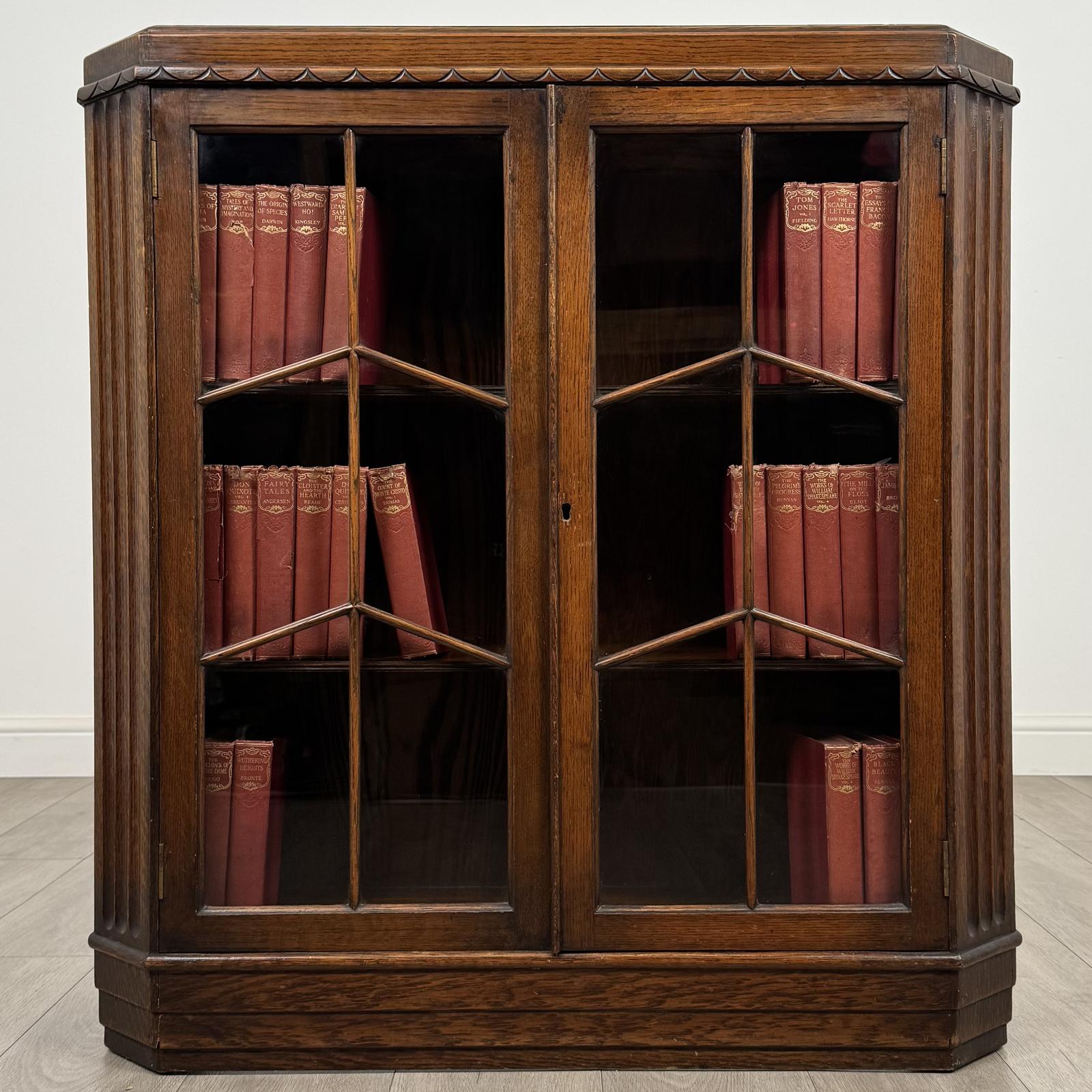 Antique 20th Century Display Cabinet in Oak (1 of 11)