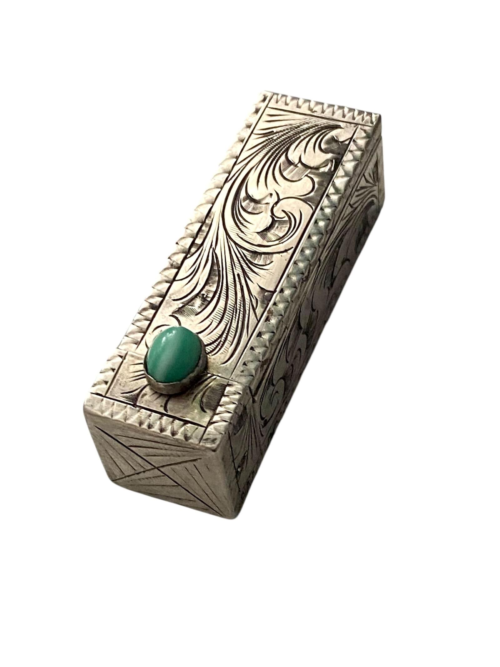 Vintage Italian Continental Silver Lipstick Case / Holder with Jade Glass Cabochon (1 of 10) Vintage Italian Continental Silver Lipstick Case / Holder with Jade Glass Cabochon (1 of 10)