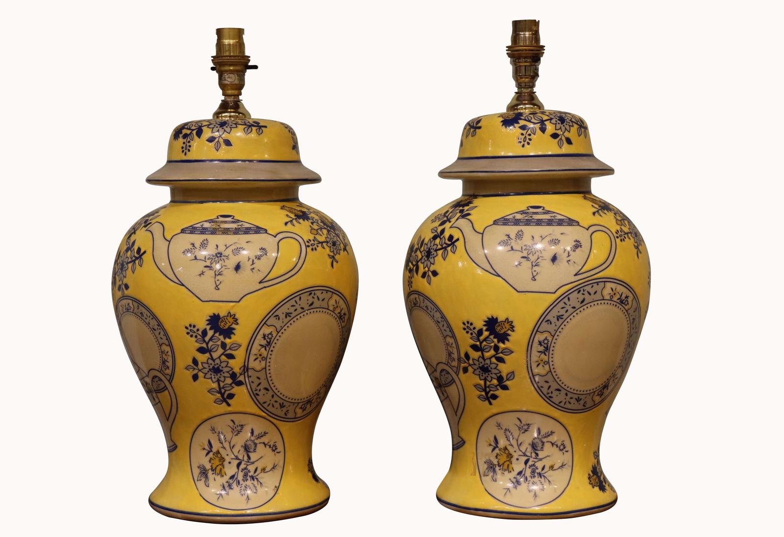Pair of Decorative Ceramic Table Lamps, circa 1980 (1 of 3)
