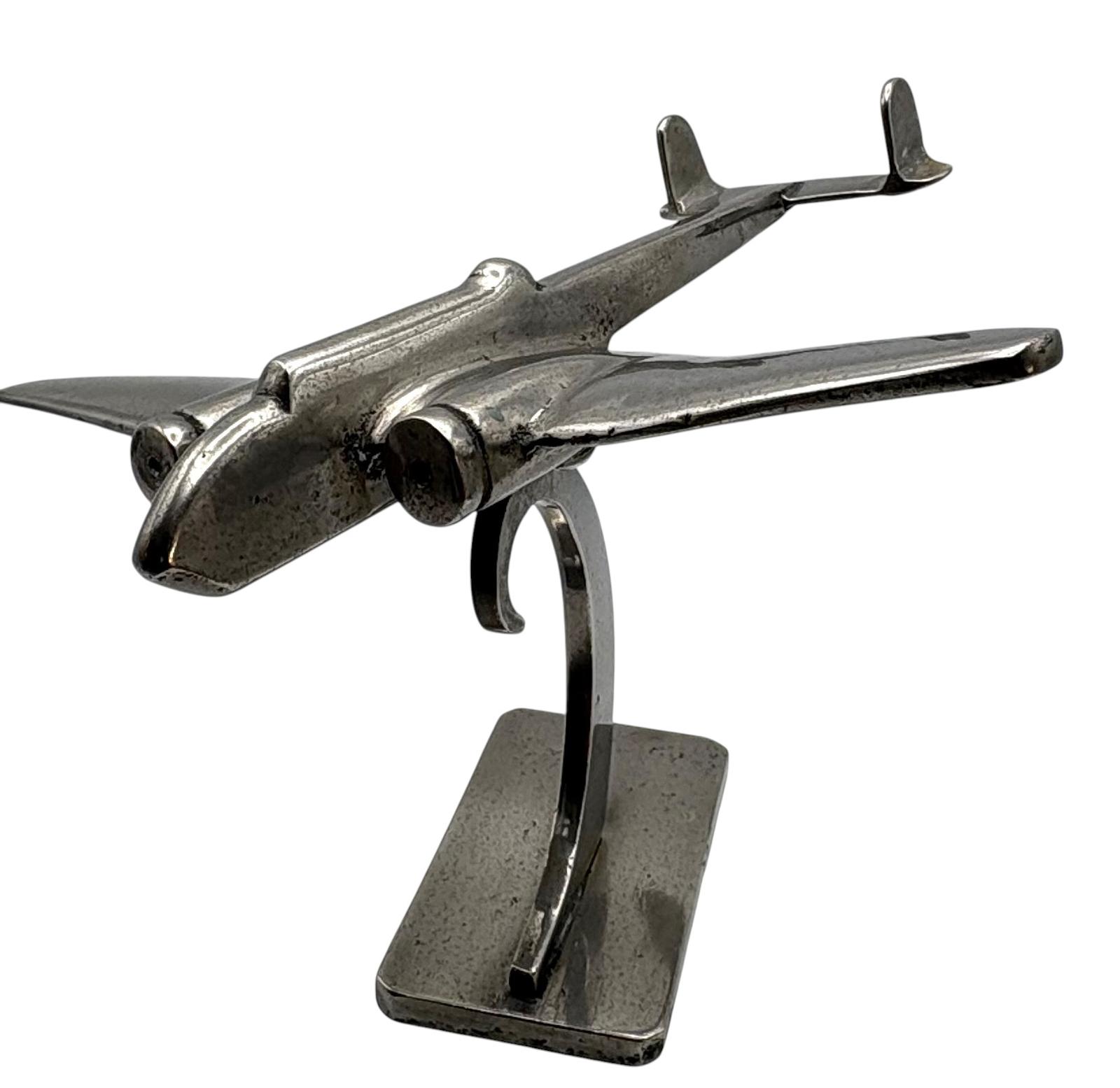 Mid Century Stylised Jet Aircraft Desk Model (1 of 9) Mid Century Stylised Jet Aircraft Desk Model (1 of 9)