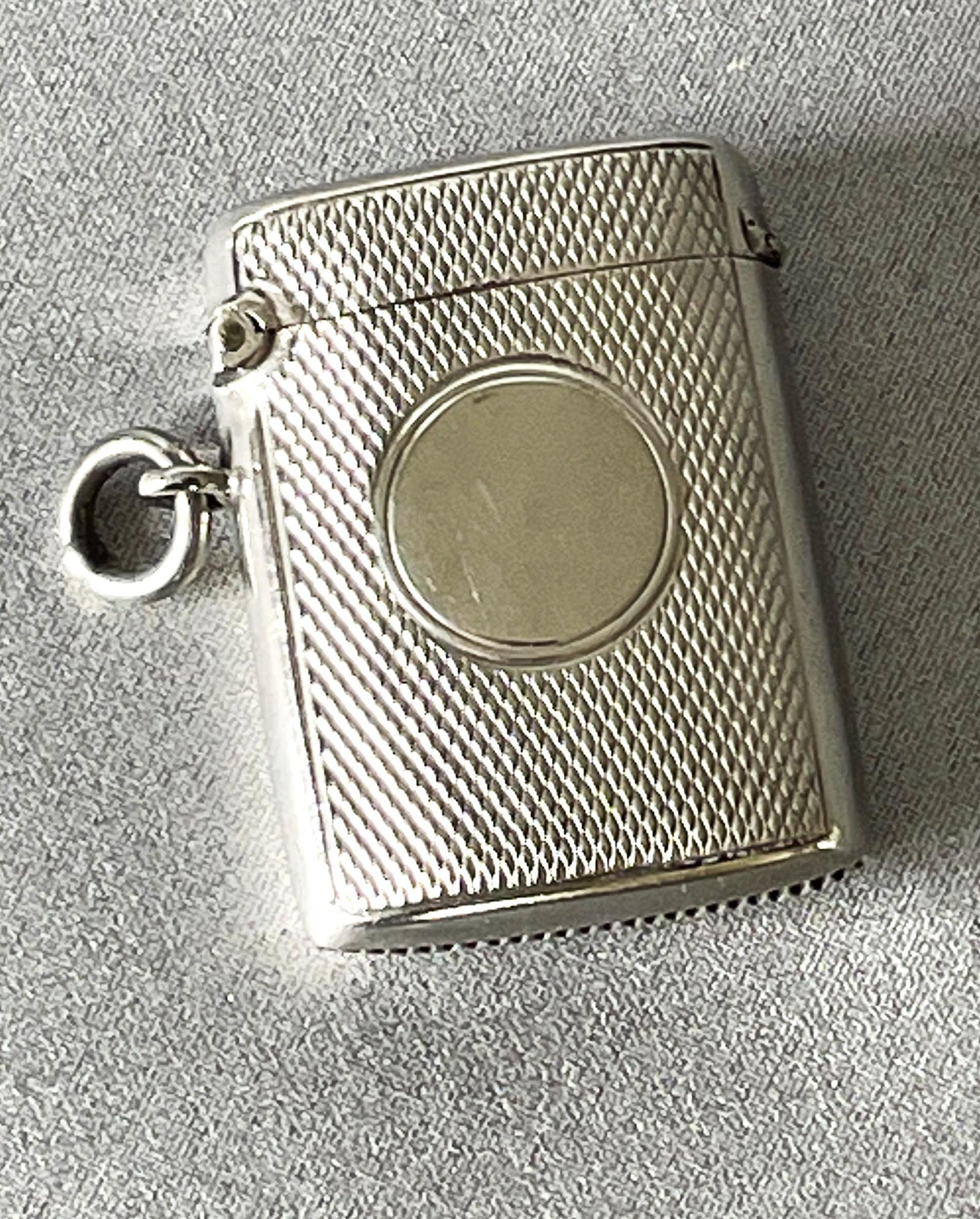 Handsome Edwardian Silver Vesta (1 of 5) Handsome Edwardian Silver Vesta (1 of 5)