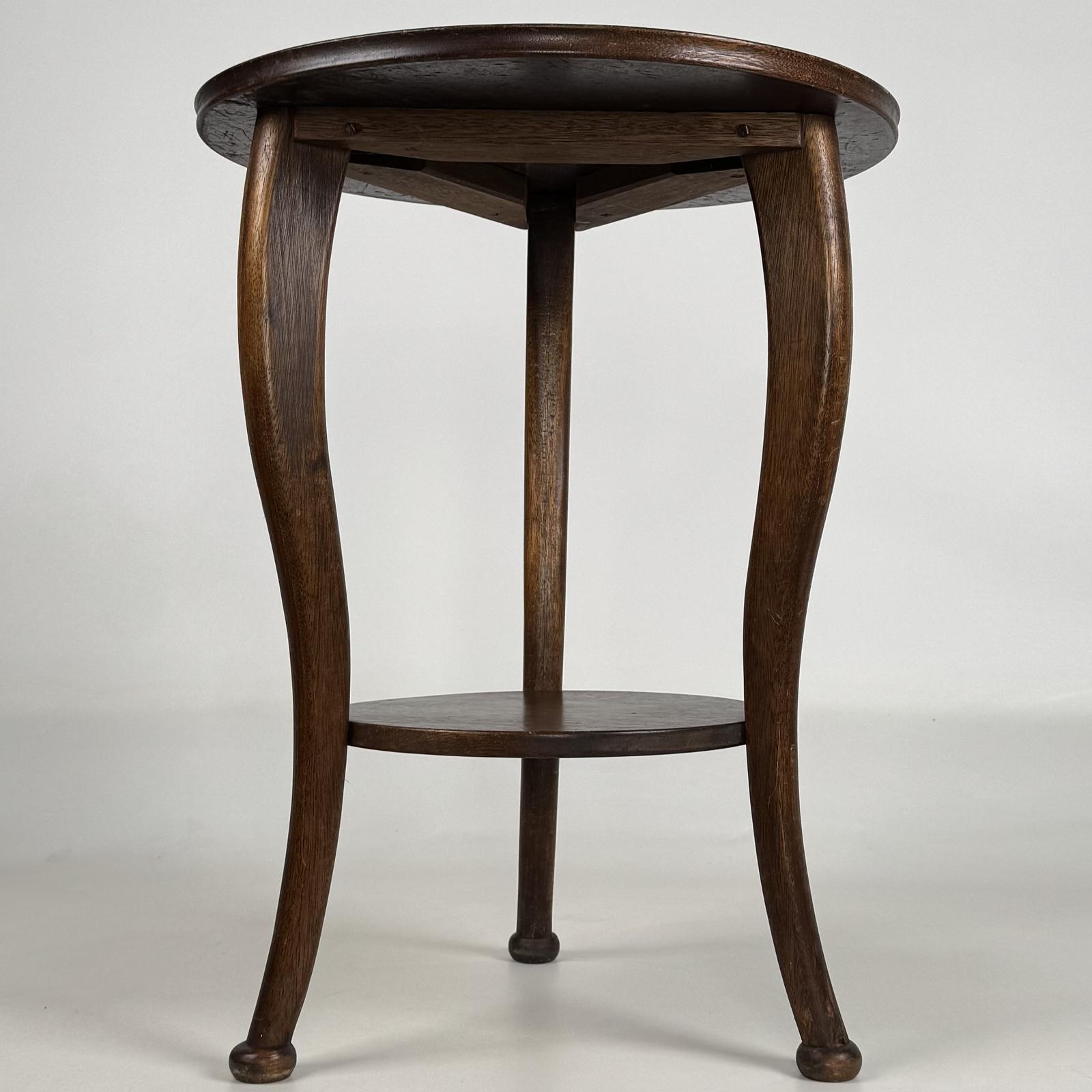 Antique 20th Century Good Quality Side Table in Oak (1 of 7)