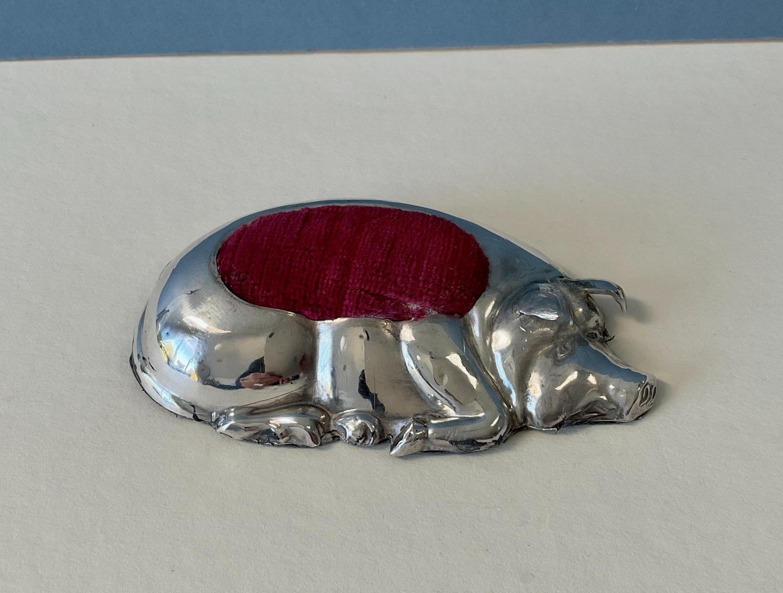 Antique Silver Recumbent Pig Pin Cushion (1 of 5) Antique Silver Recumbent Pig Pin Cushion (1 of 5)