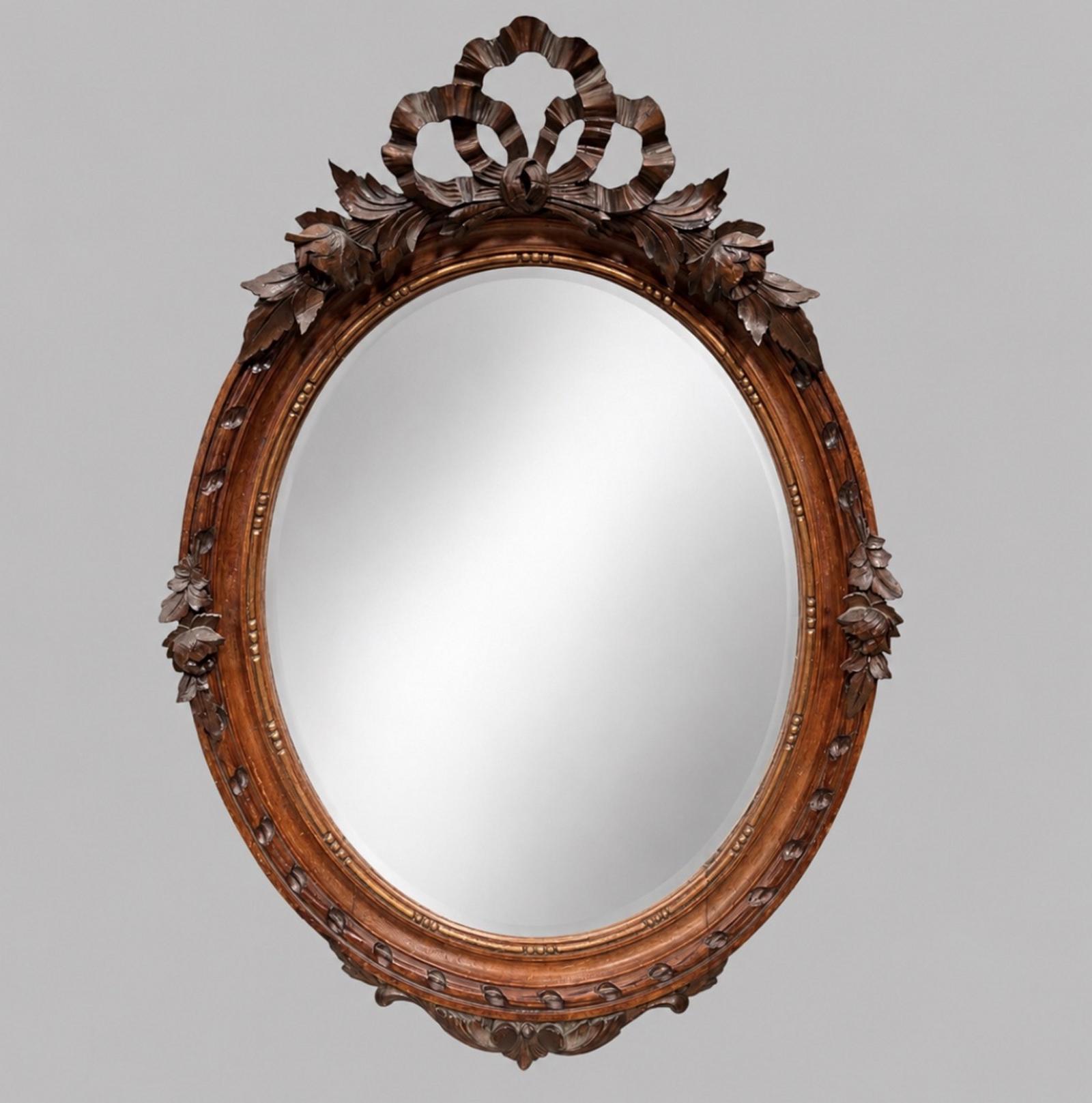 Finely Carved Attractive Late 19th Century Oval Wall Mirror (1 of 5) Finely Carved Attractive Late 19th Century Oval Wall Mirror (1 of 5)
