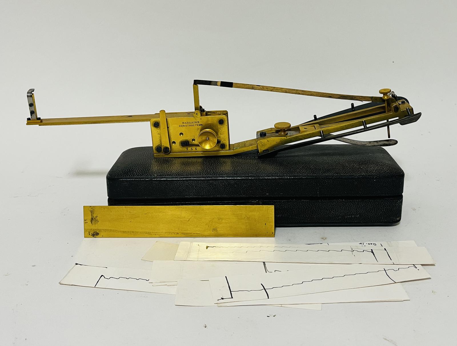 Antique Victorian Sphygmographe de Marey (1 of 23) Antique Victorian Sphygmographe de Marey (1 of 23)