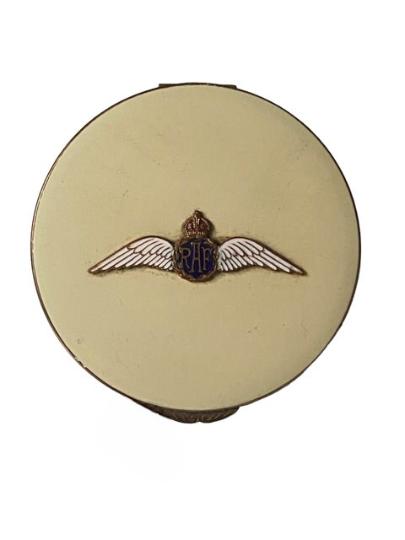 Vintage Stratton Sweetheart RAF Enamel Powder Compact c.1940 (1 of 5) Vintage Stratton Sweetheart RAF Enamel Powder Compact c.1940 (1 of 5)