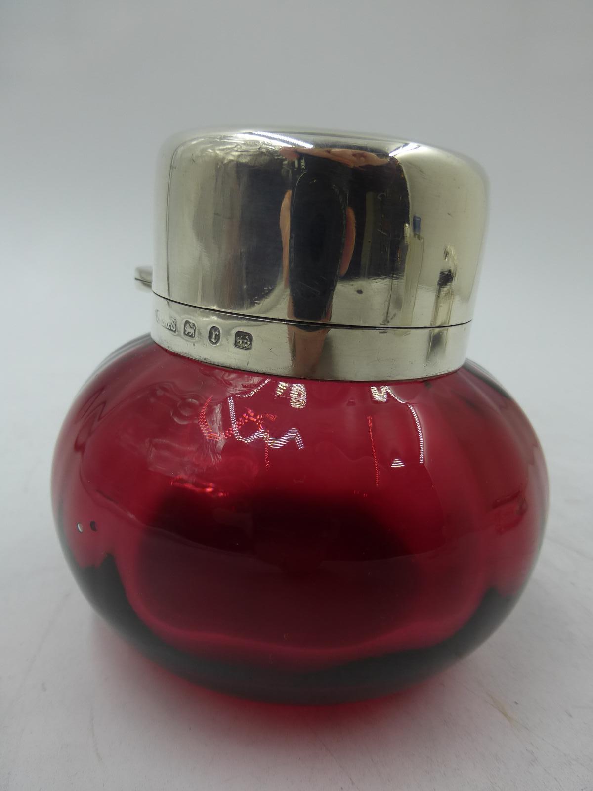 Stunning Victorian Scent Bottle Birmingham 1897 (1 of 1) Stunning Victorian Scent Bottle Birmingham 1897 (1 of 1)