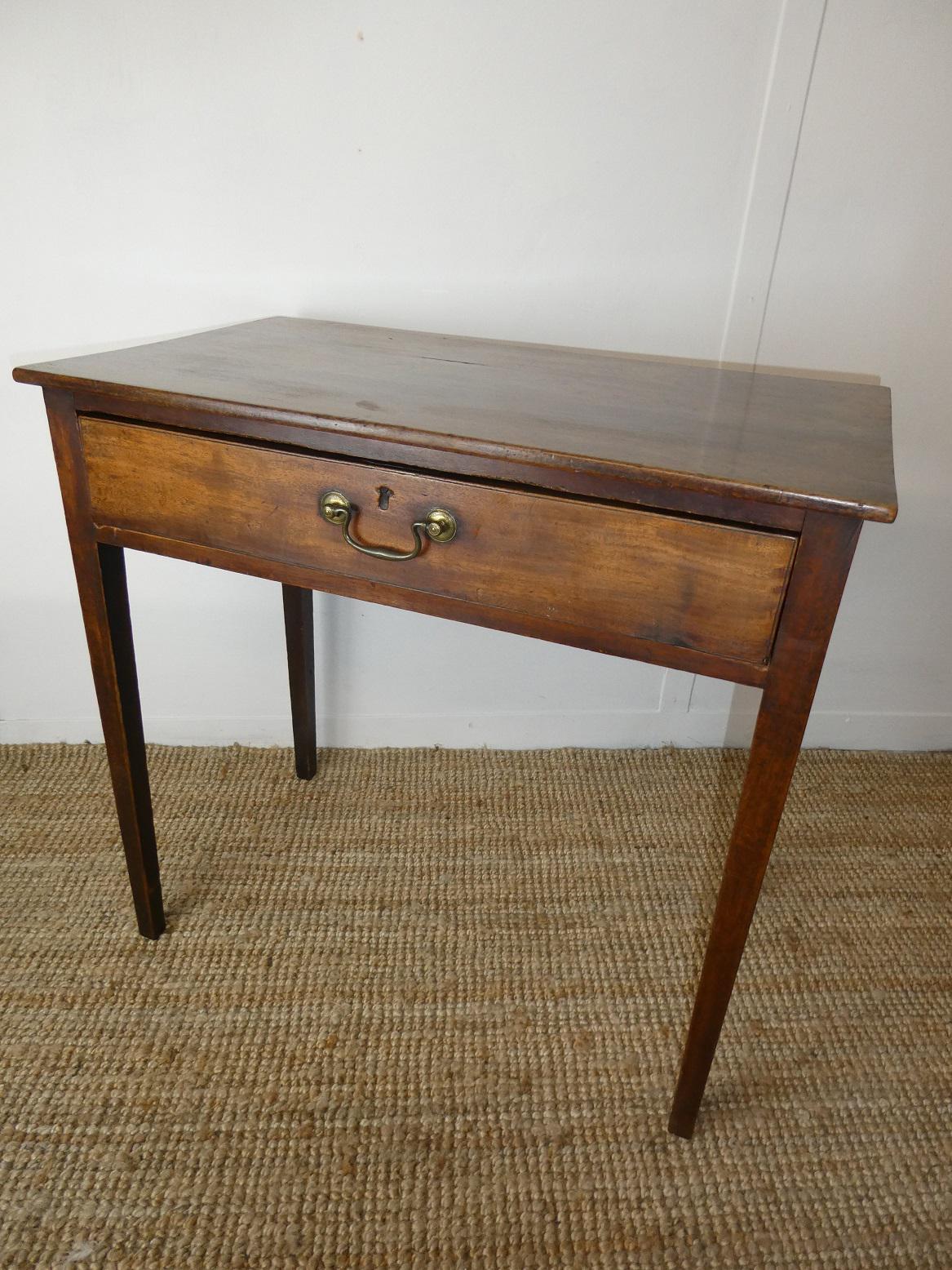 Neat Georgian Side Table (1 of 8) Neat Georgian Side Table (1 of 8)