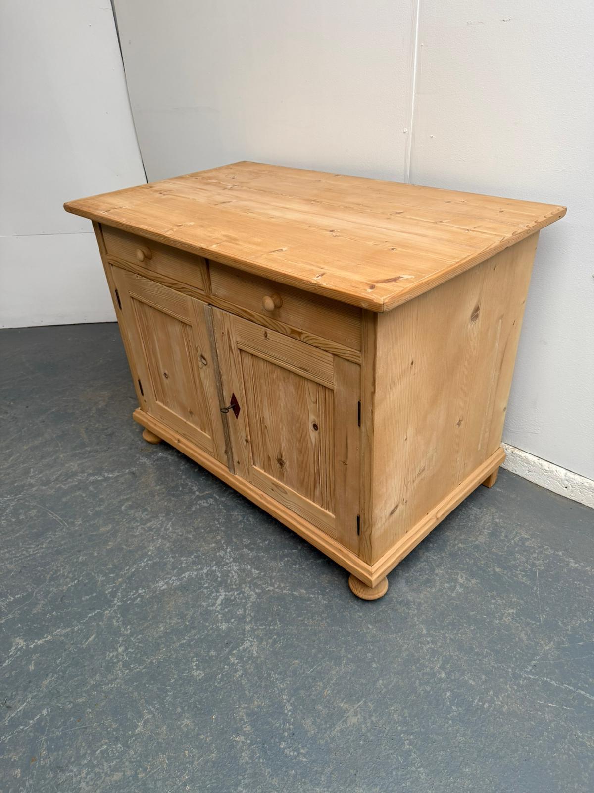 A Low & Wide Victorian Antique/old Pine 2 Door TV Stand to Wax/paint (1 of 9)