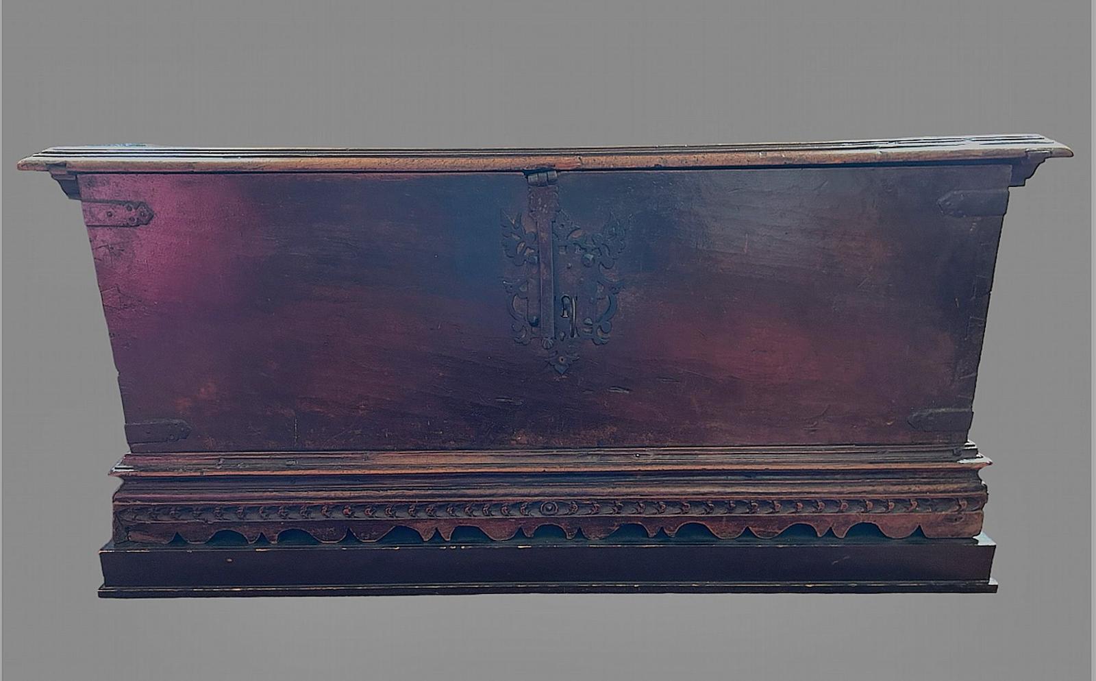 17th Century Continental Walnut Coffer (1 of 7) 17th Century Continental Walnut Coffer (1 of 7)