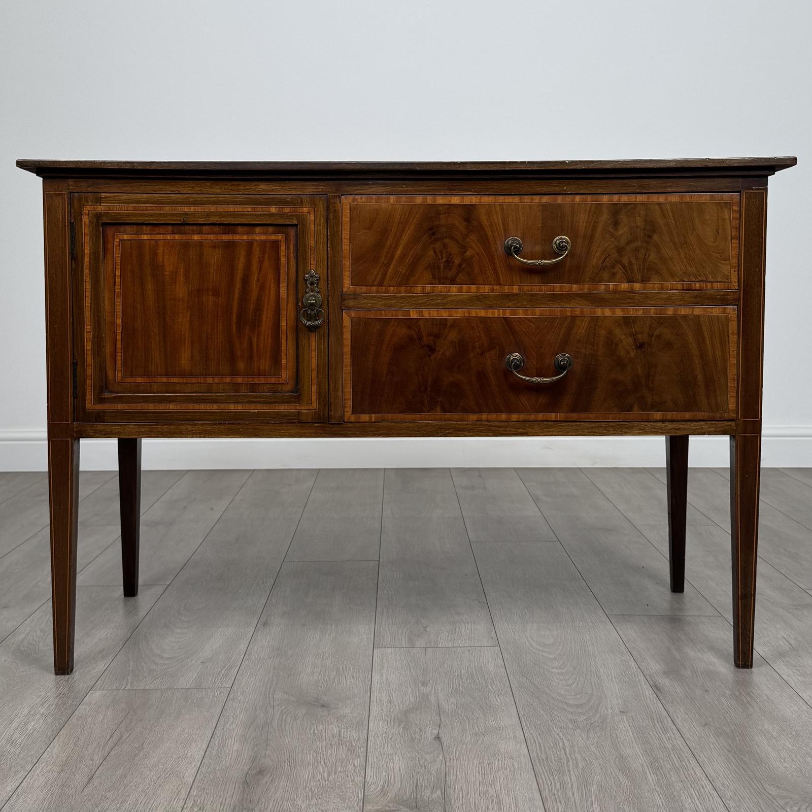 Antique 20th Century Good Quality Cupboard in Mahogany (1 of 12)