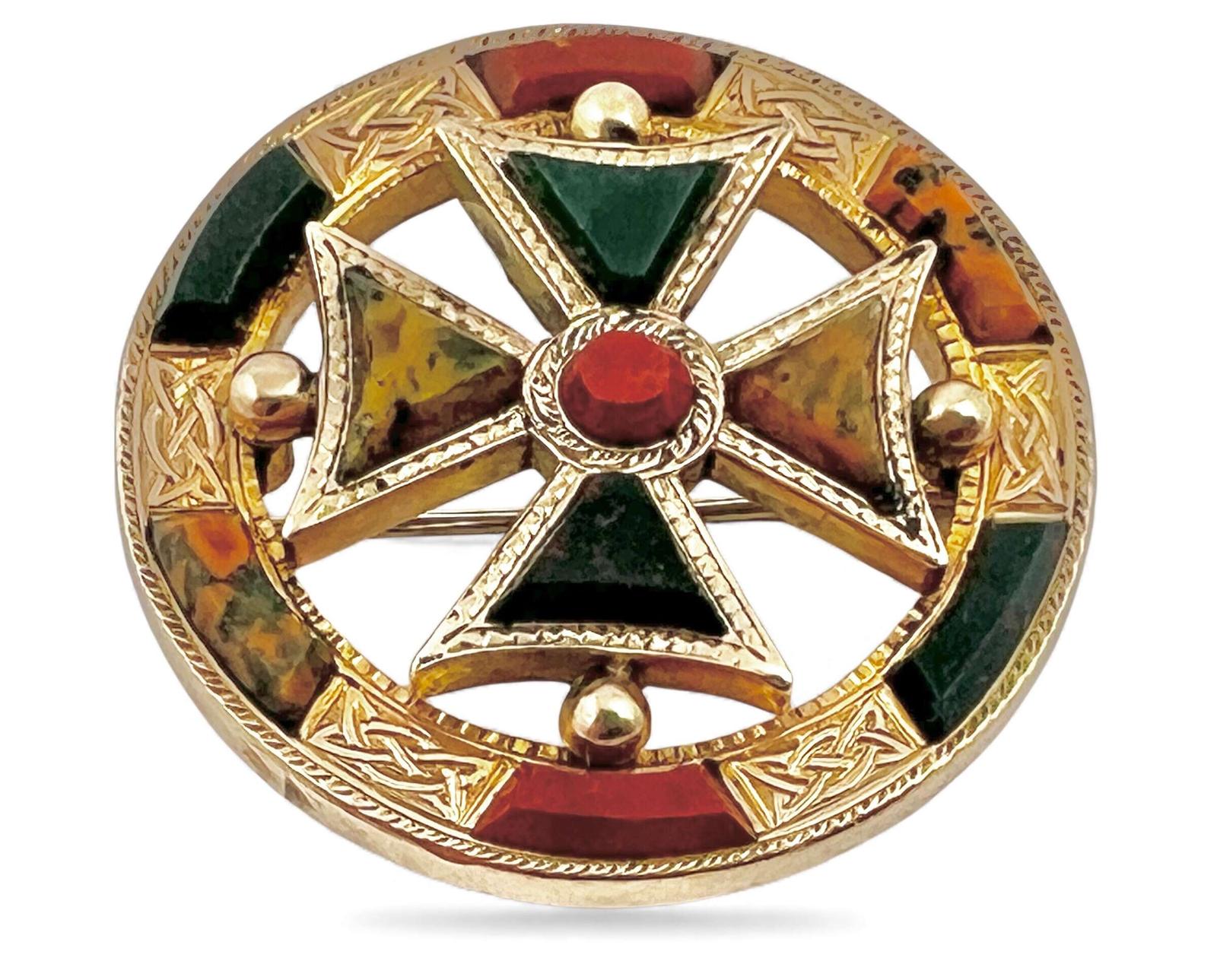 Victorian Antique Gold and Agate Scottish Brooch. c.1880 (1 of 5)