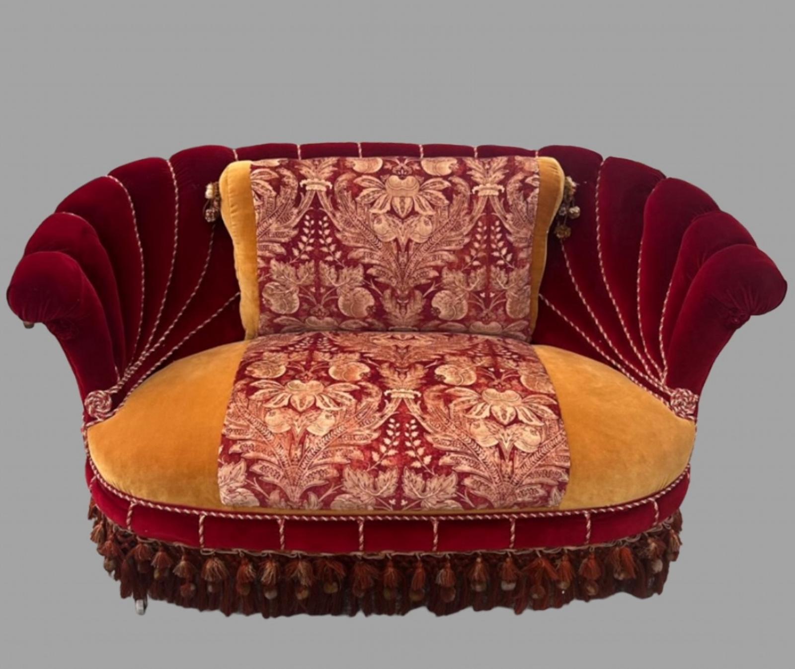 Beautiful Austro Hungarian Shell Shaped Sofa (1 of 5) Beautiful Austro Hungarian Shell Shaped Sofa (1 of 5)