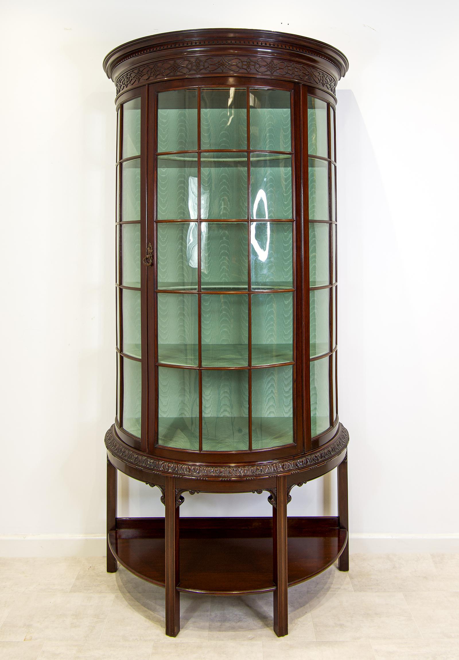 Fine Antique Mahogany Chippendale Style Demi-lune Cabinet - 19th Century (1 of 5)