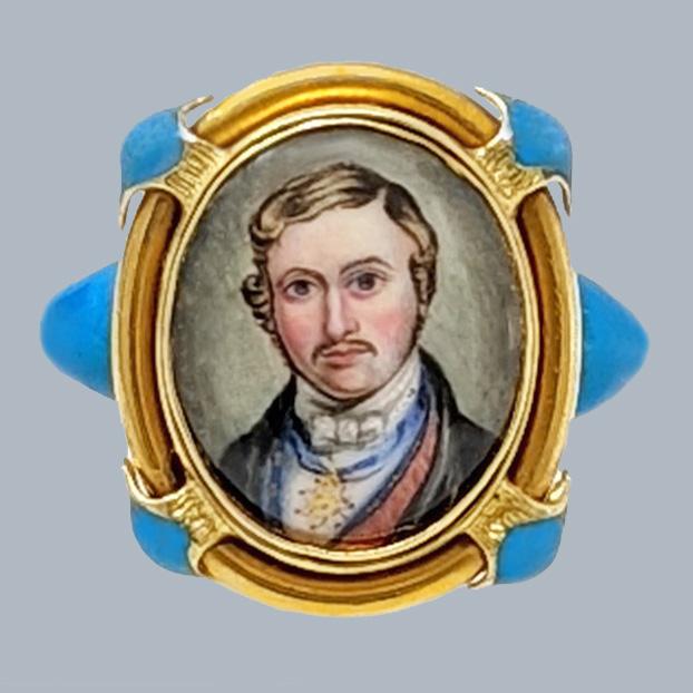 Stunning Antique 18ct Gold Ring with Royal Portrait & Turquoise Enamel – Victorian Era (1 of 8)