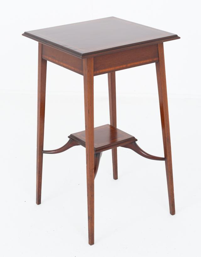 Mahogany Sheraton Revival Occasional Table (1 of 7)