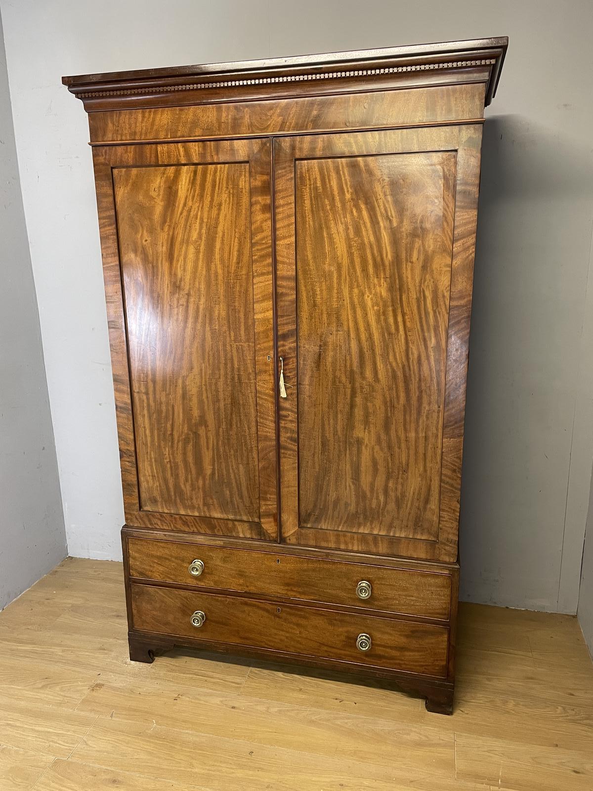 Rare Georgian Flame Mahogany Double Wardrobe c.1830 (1 of 13)