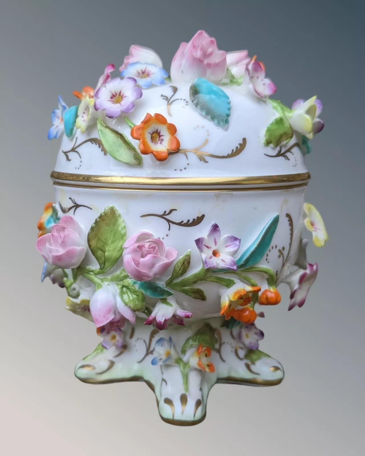 Beautiful Coalport Floral Encrusted Lidded Pot (1 of 7)