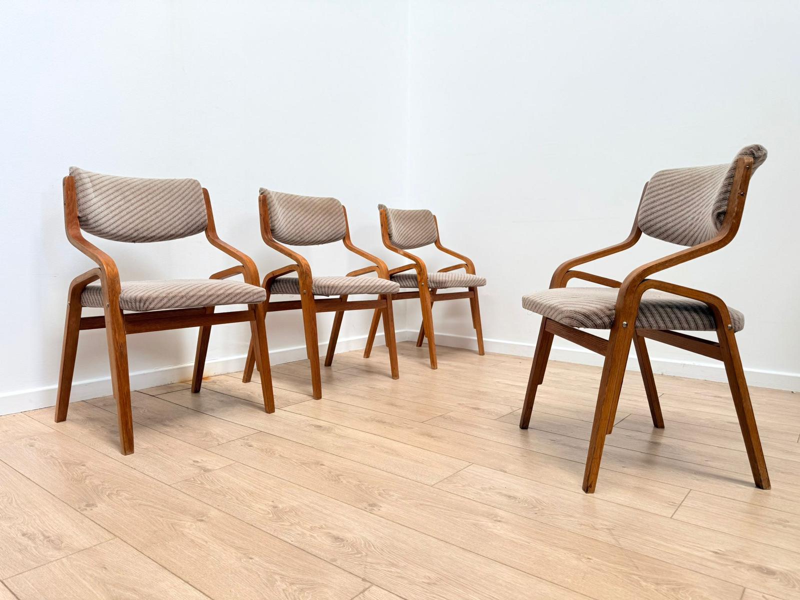 Mid Century Thonet Bentwood Chairs Set (1 of 6) Mid Century Thonet Bentwood Chairs Set (1 of 6)