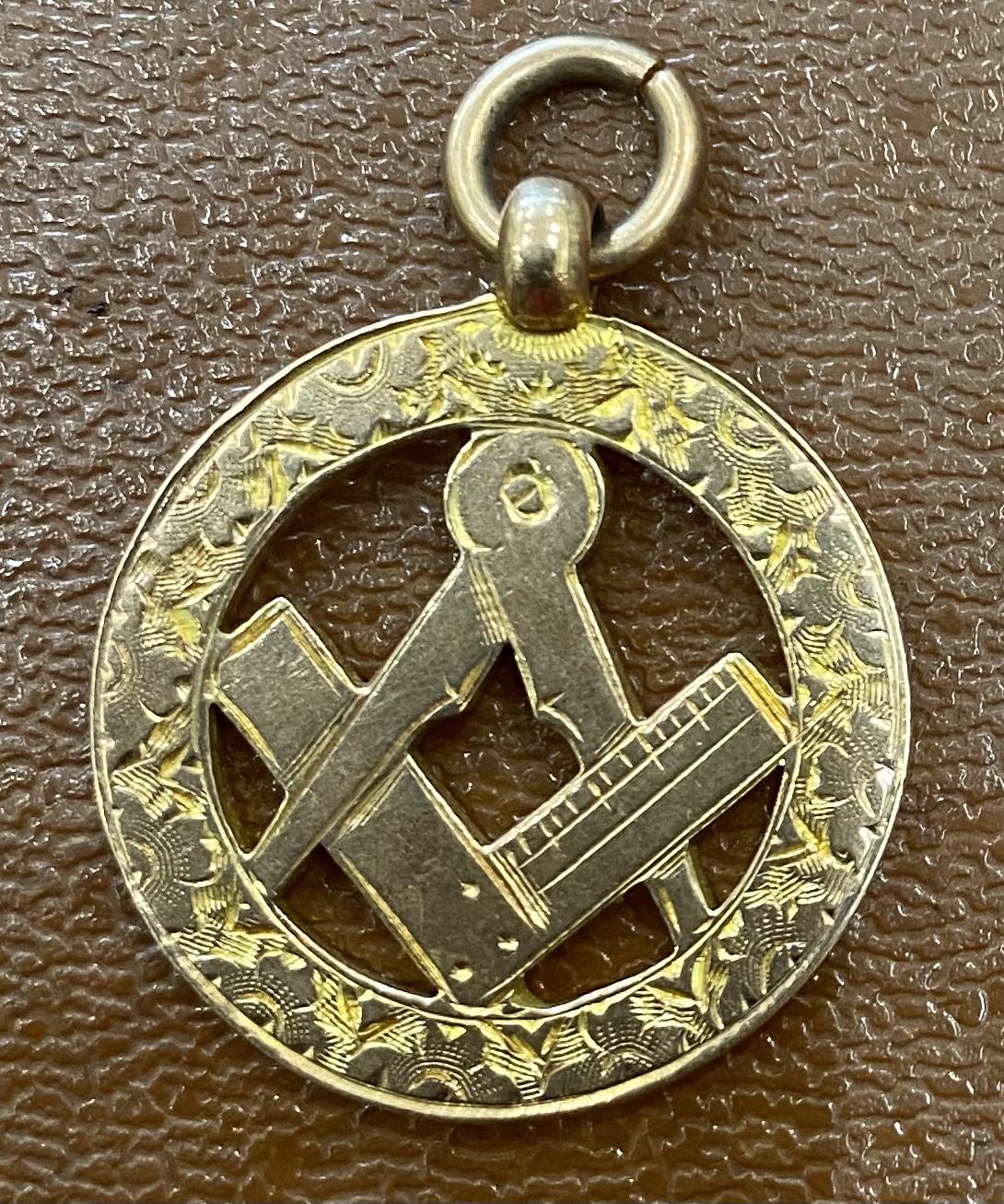 9ct Rose Gold Masonic Pendant (1 of 3)