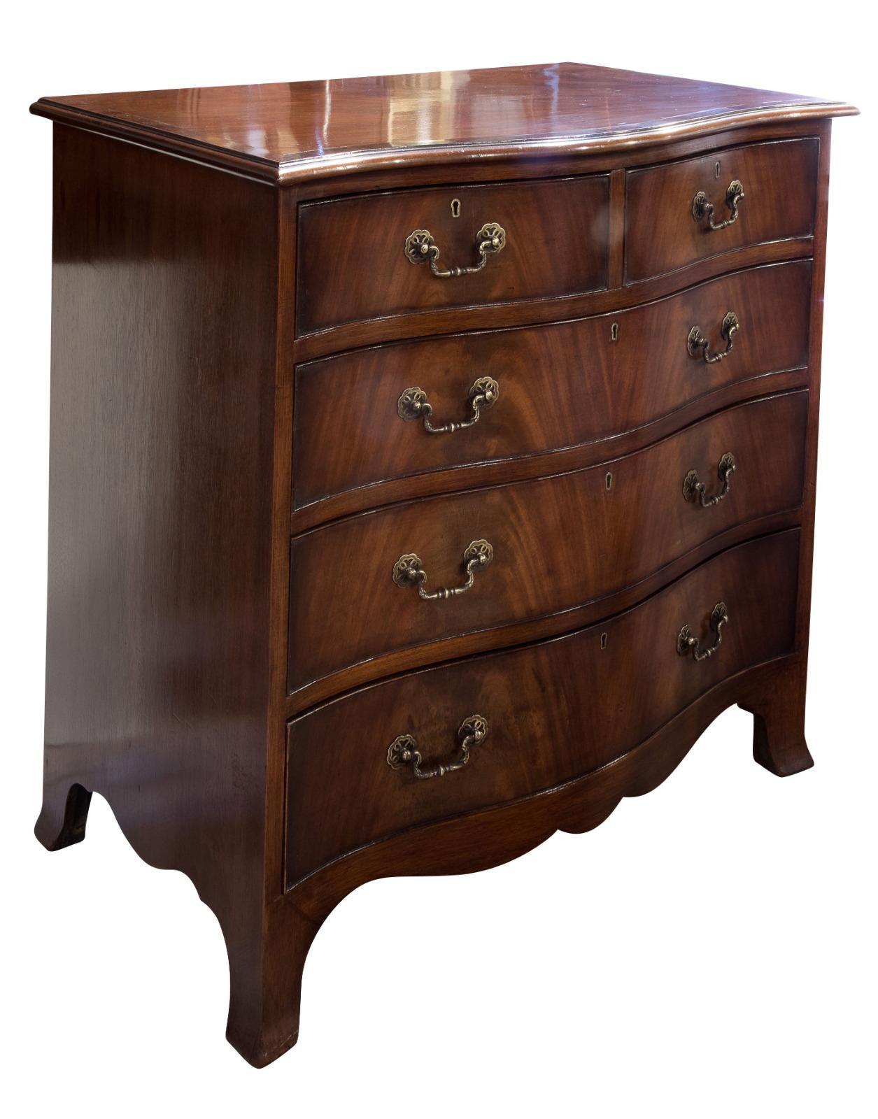 Mahogany Serpentine Chest of Drawers c.1900 (1 of 8) Mahogany Serpentine Chest of Drawers c.1900 (1 of 8)