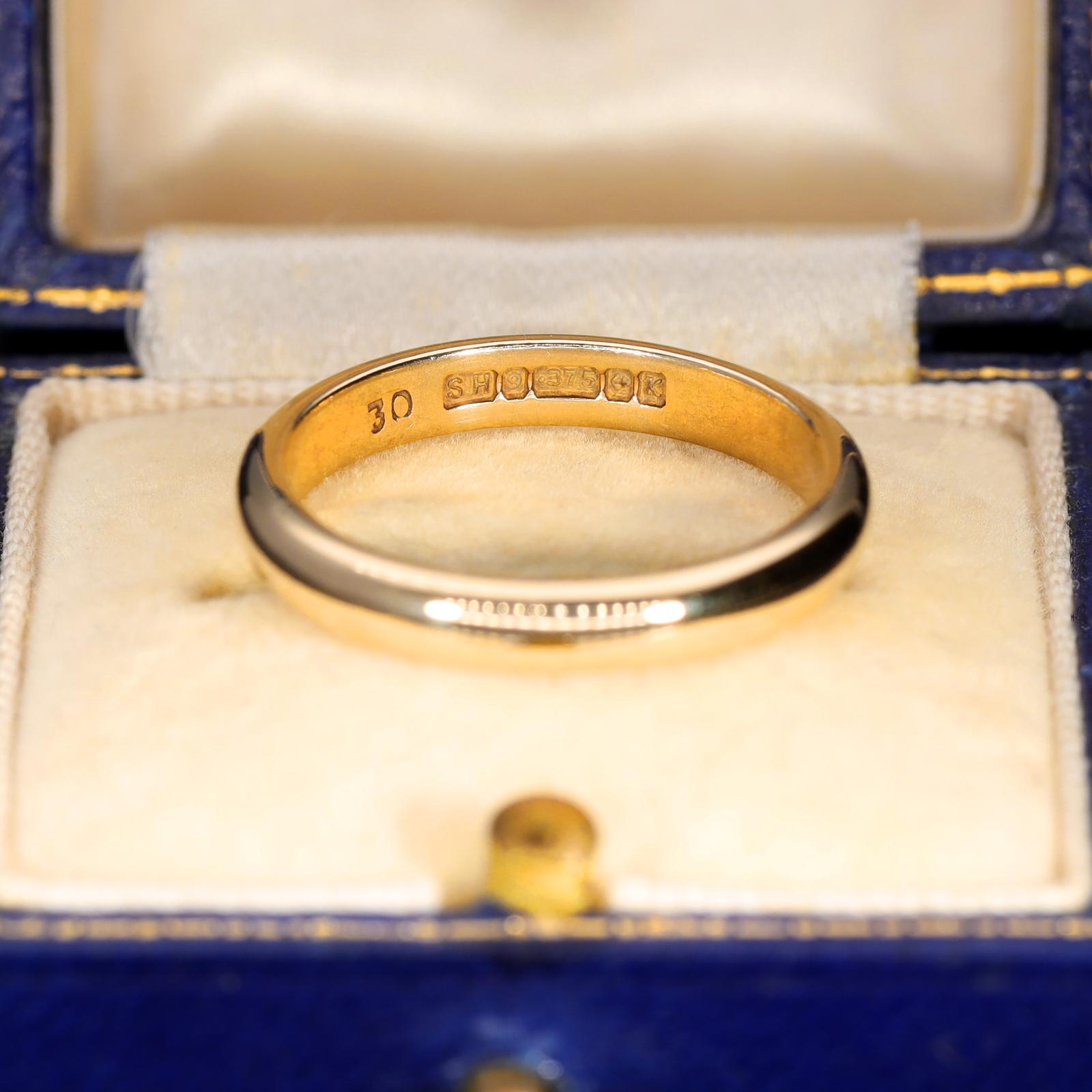 The Vintage 1984 9ct Gold Wedding Ring (1 of 2)