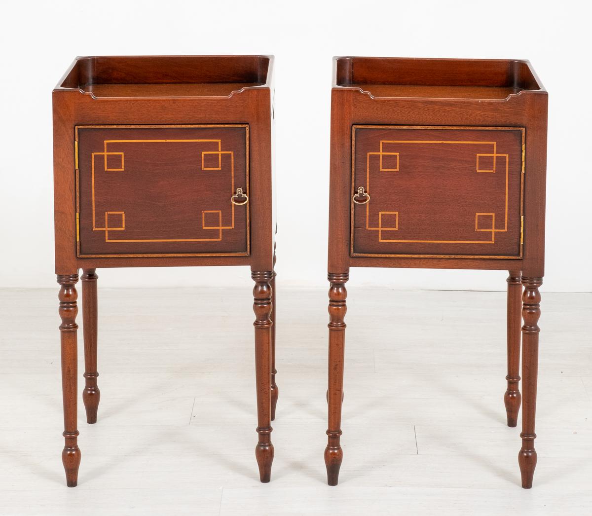 Pair of Regency Style Mahogany Bedside Cabinets (1 of 7) Pair of Regency Style Mahogany Bedside Cabinets (1 of 7)