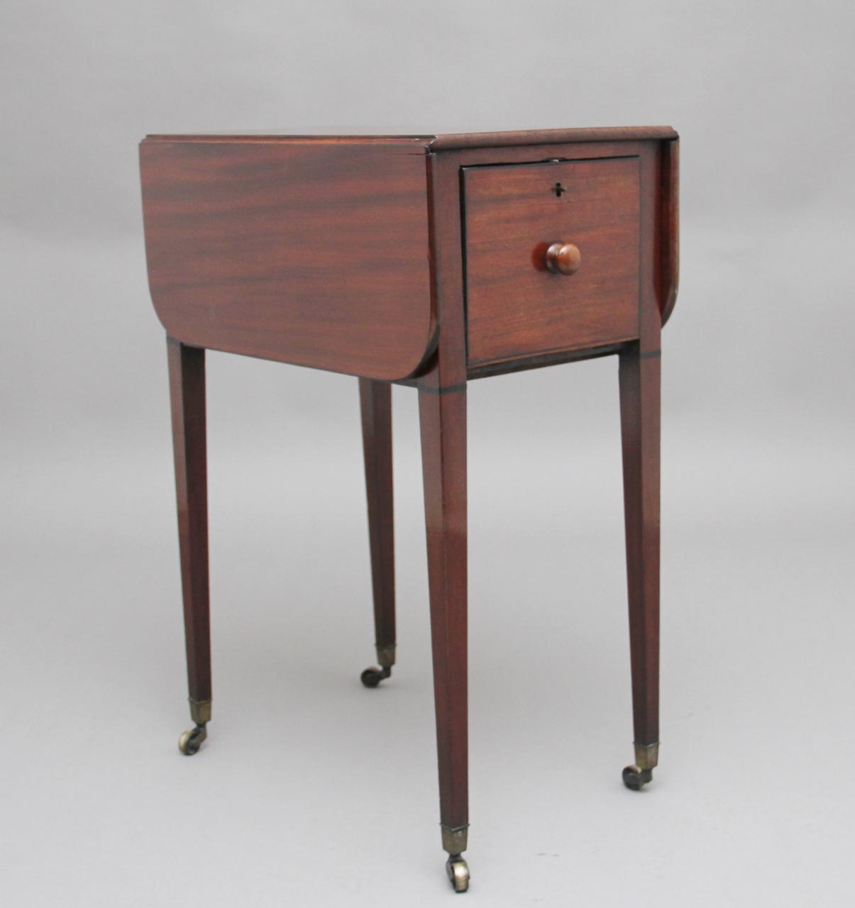 Early 19th Century Mahogany Pembroke Table (1 of 5)