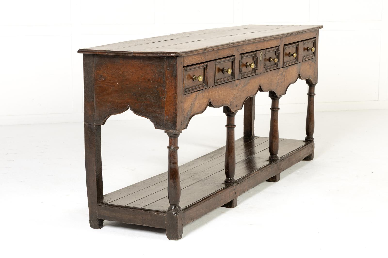 18th Century Montgomeryshire Oak Dresser Base (1 of 10) 18th Century Montgomeryshire Oak Dresser Base (1 of 10)