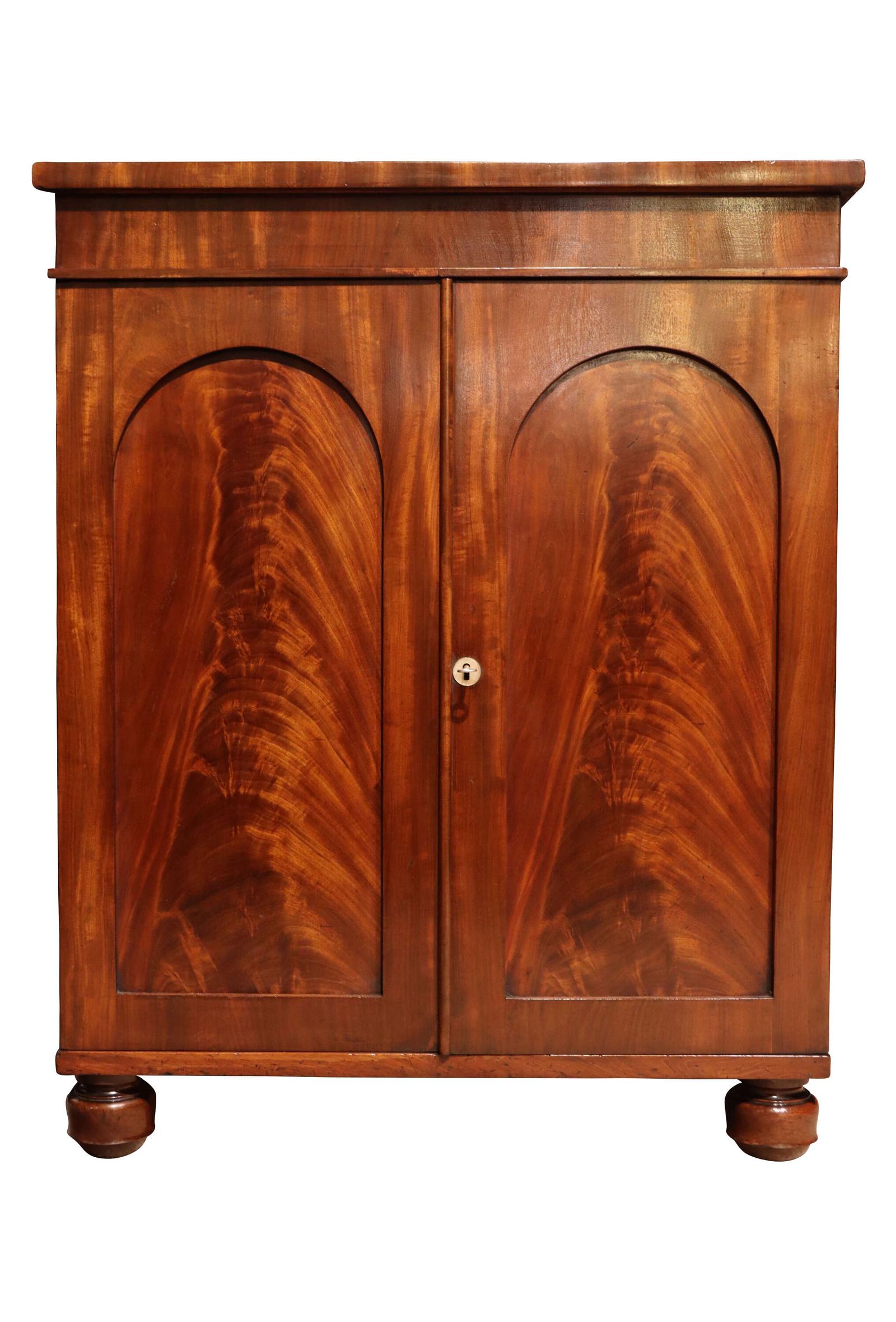 Early Victorian Flame Mahogany Chiffonier, c.1860 (1 of 5) Early Victorian Flame Mahogany Chiffonier, c.1860 (1 of 5)