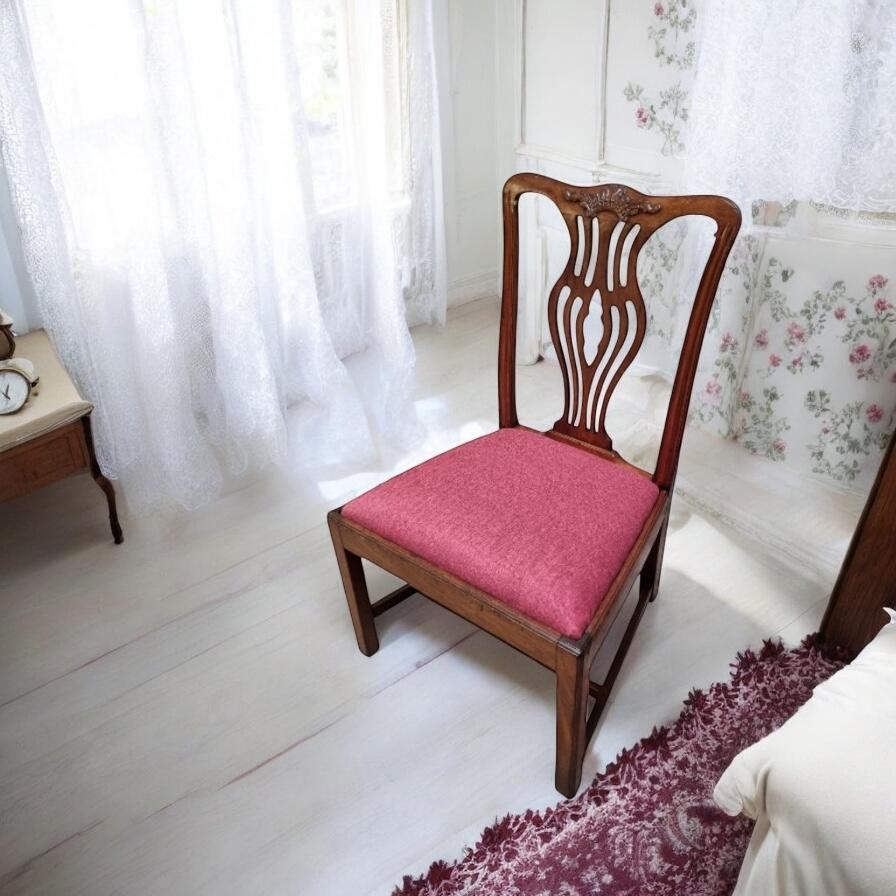 Antique Georgian Bedroom Chair / Wood Frame c.1780 (1 of 8)
