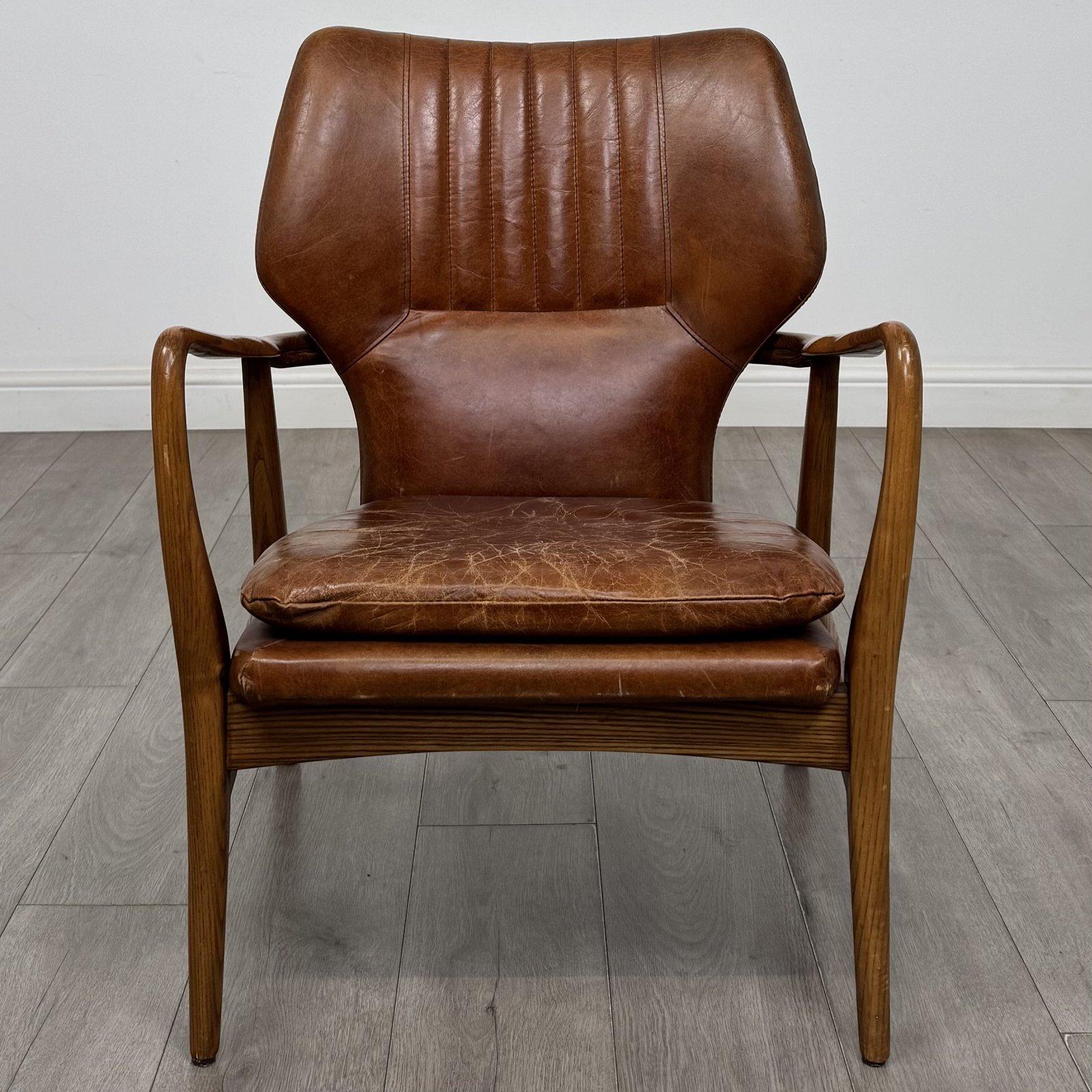 Vintage Mid Century Style Tan Leather Armchair | Sculpted Oak Frame | AF-6701 (1 of 13) Vintage Mid Century Style Tan Leather Armchair | Sculpted Oak Frame | AF-6701 (1 of 13)