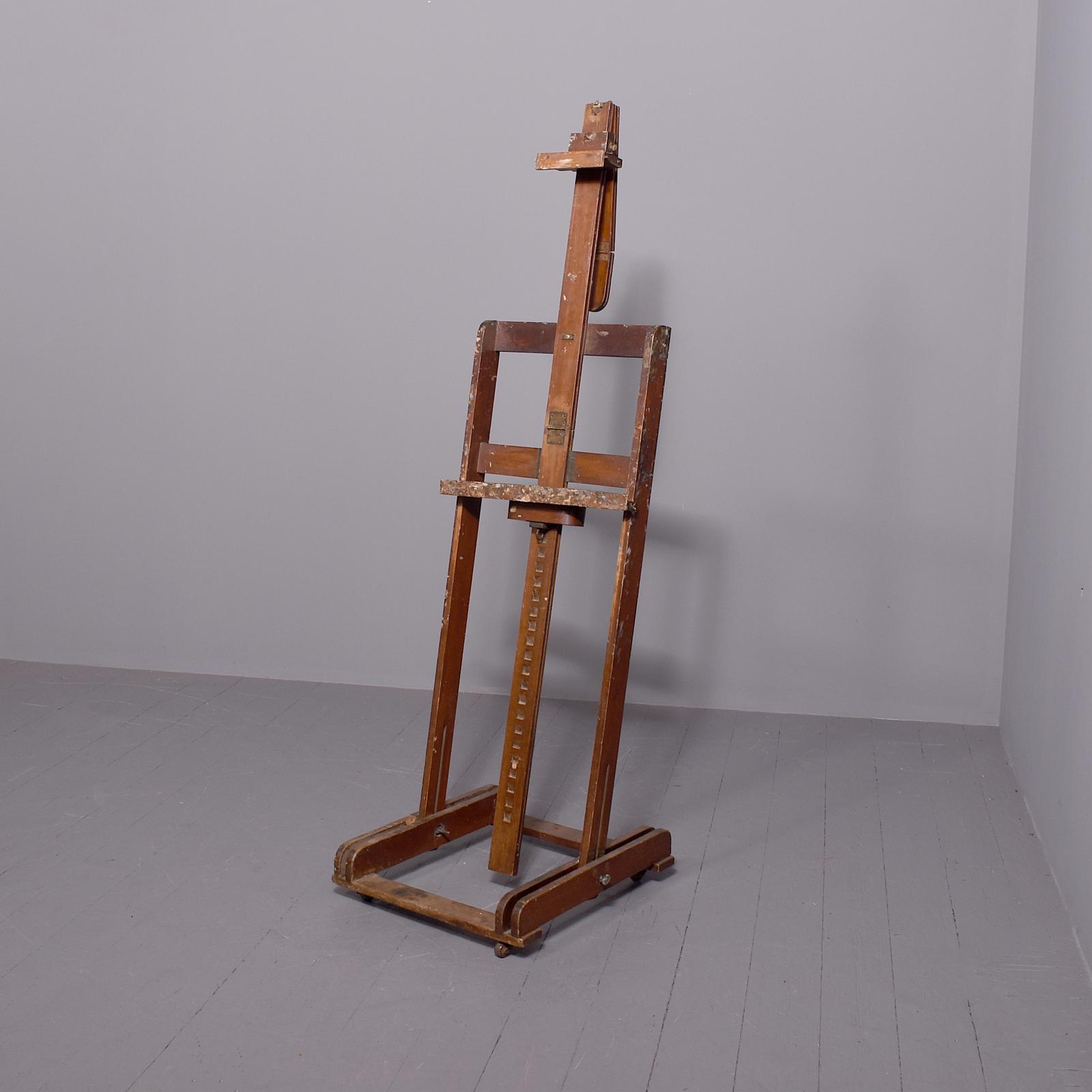 Folding Stained En Plein Air Easel (in the Open Air) (1 of 6)