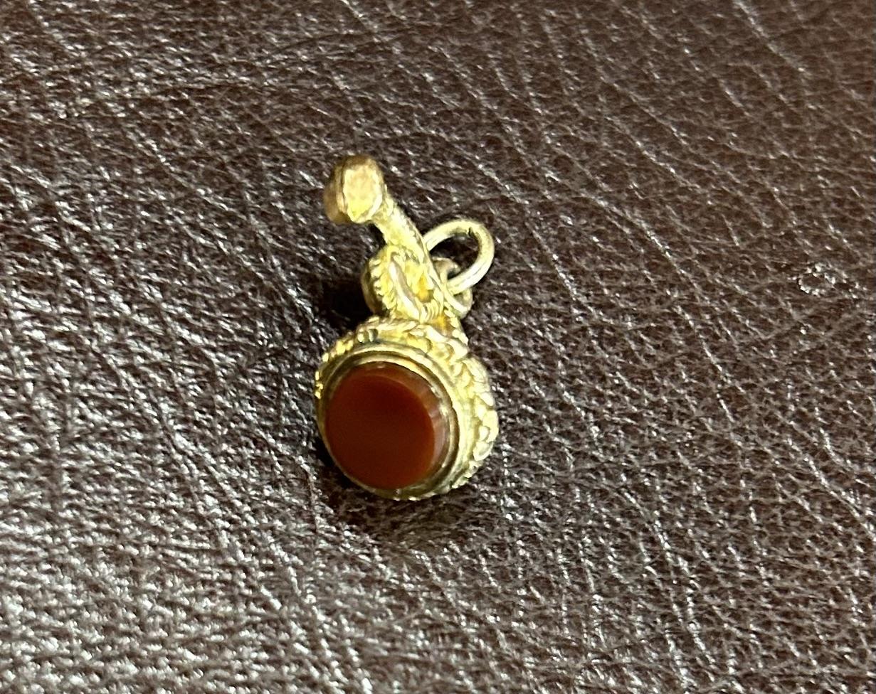 Victorian Horn Charm (1 of 3) Victorian Horn Charm (1 of 3)