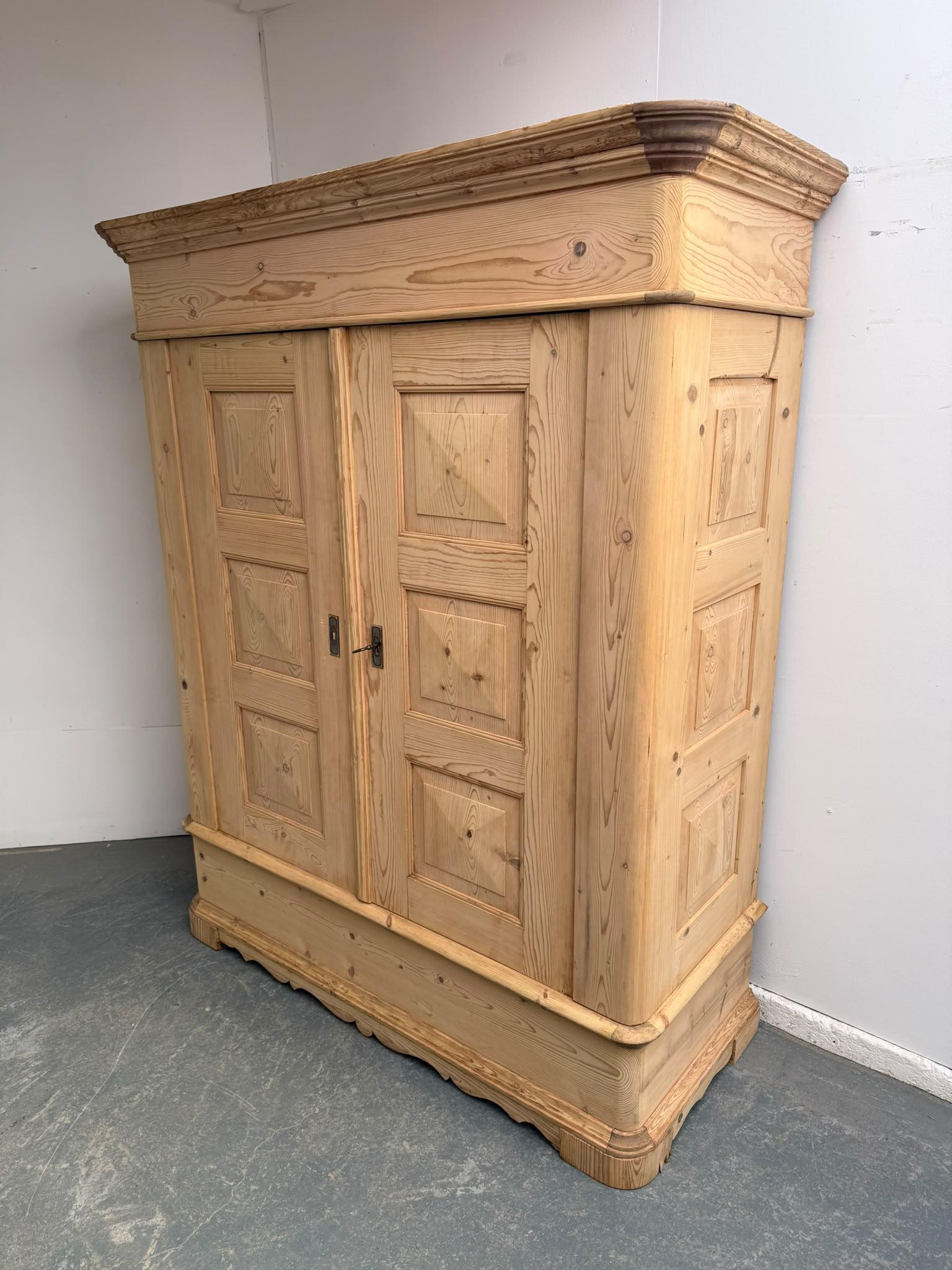 Amazing Georgian Large Antique Pine Knockdown Wardrobe to wax / paint (1 of 12) Amazing Georgian Large Antique Pine Knockdown Wardrobe to wax / paint (1 of 12)