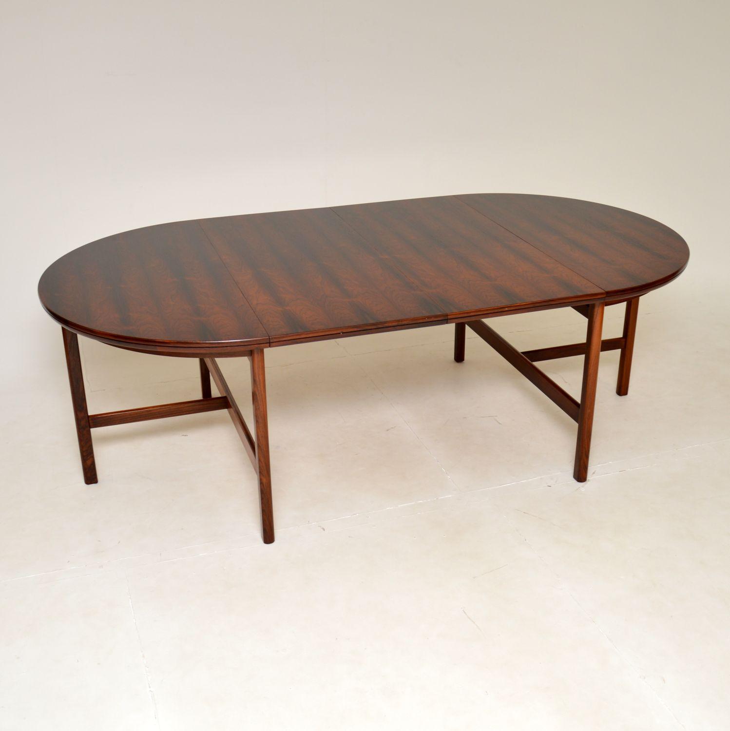 Vintage Rosewood Dining Table by Robert Heritage for Archie Shine (1 of 10) Vintage Rosewood Dining Table by Robert Heritage for Archie Shine (1 of 10)