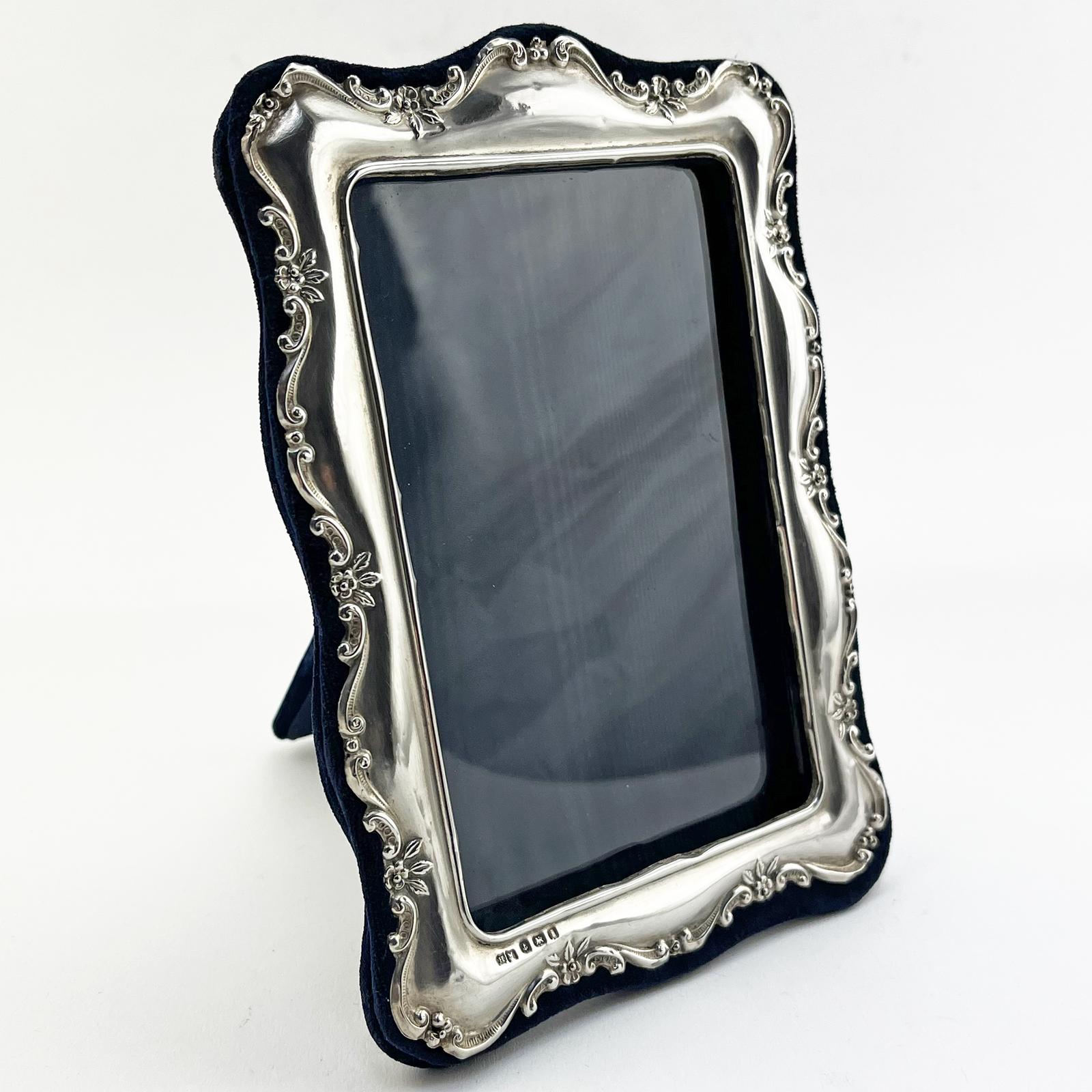 Pretty Edwardian Sterling Silver Rectangular Photo Frame (1 of 7) Pretty Edwardian Sterling Silver Rectangular Photo Frame (1 of 7)