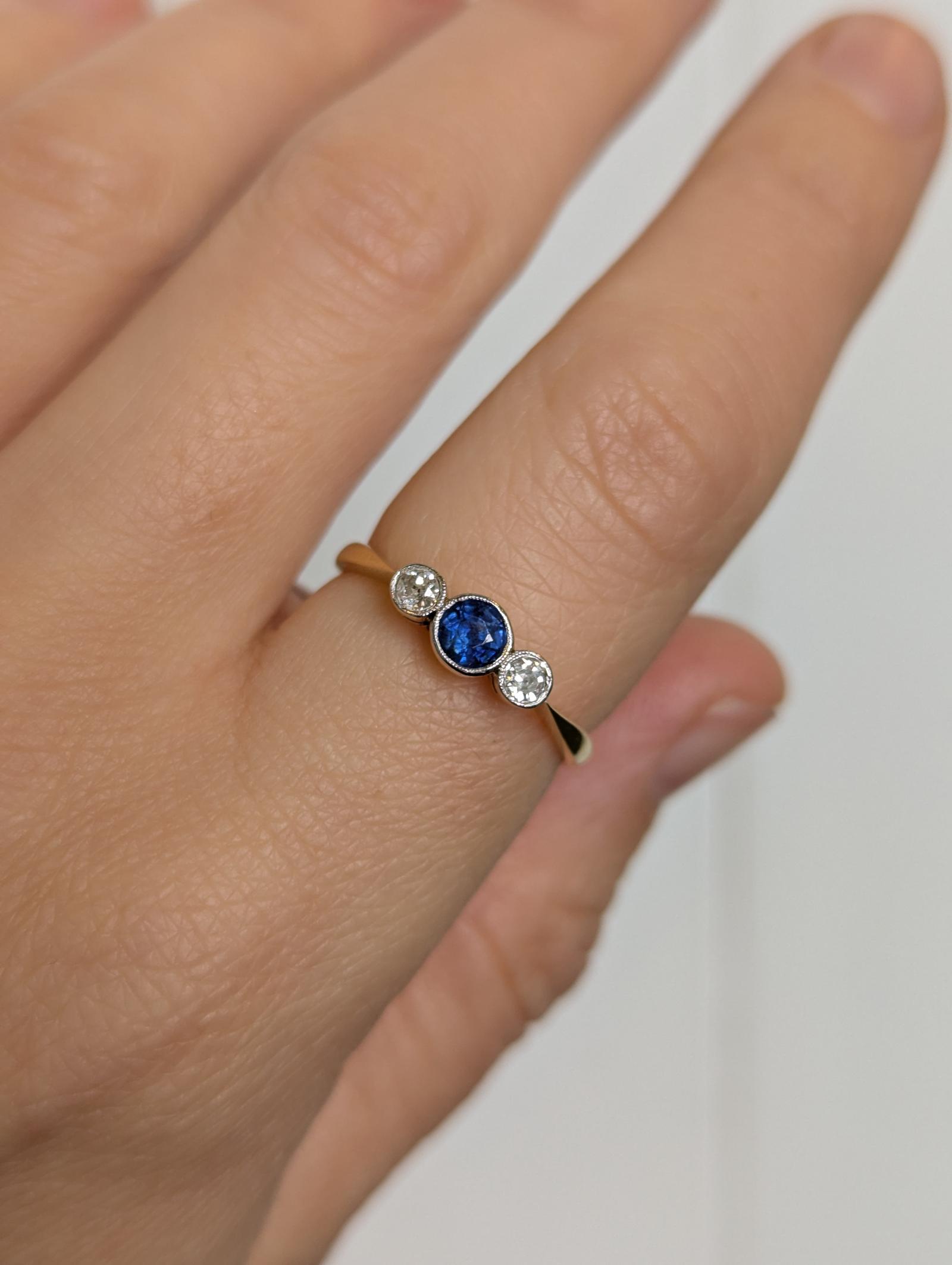 Antique 1920s 18ct Gold & Platinum Diamond Sapphire Ring (1 of 9)