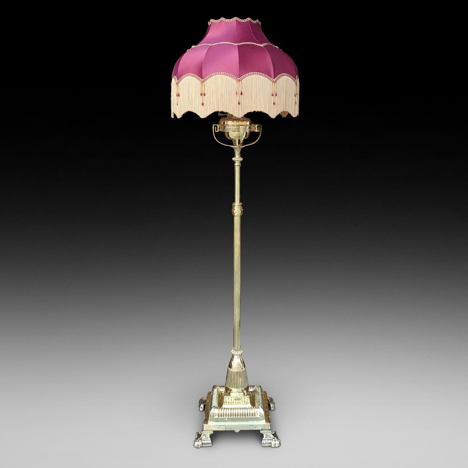 Late 19th Century Brass Telescopic Oil Lamp (1 of 10) Late 19th Century Brass Telescopic Oil Lamp (1 of 10)