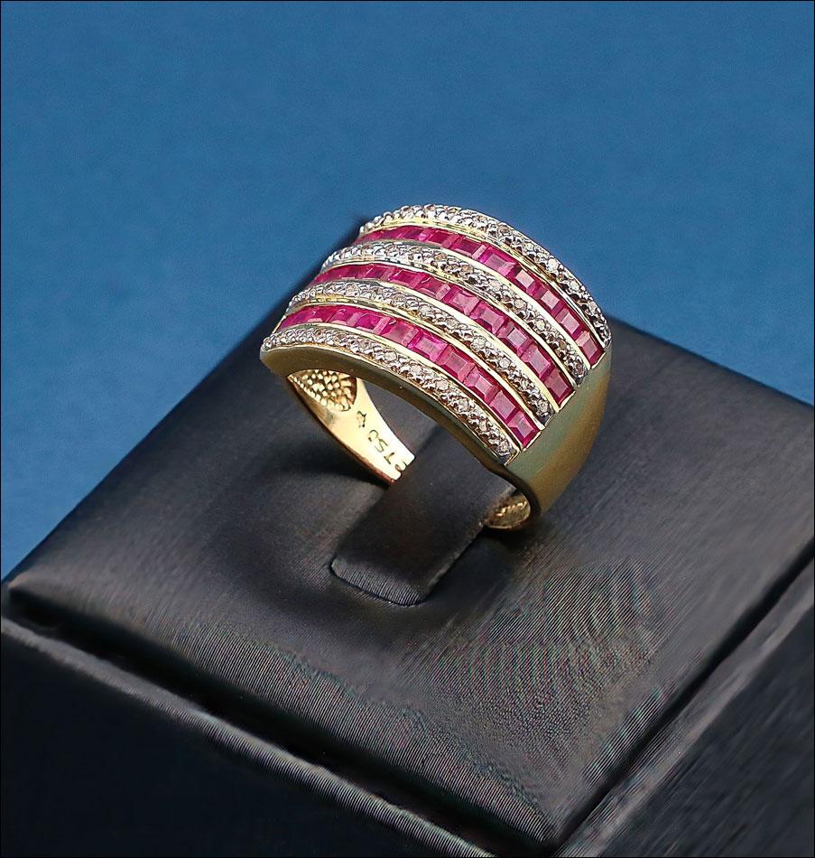 Vintage 18K Gold Ring with 33 Natural Rubies and 48 Authentic Diamonds (1 of 15)