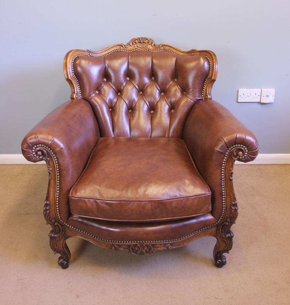 Superb Buttoned Leather Armchair (1 of 10)