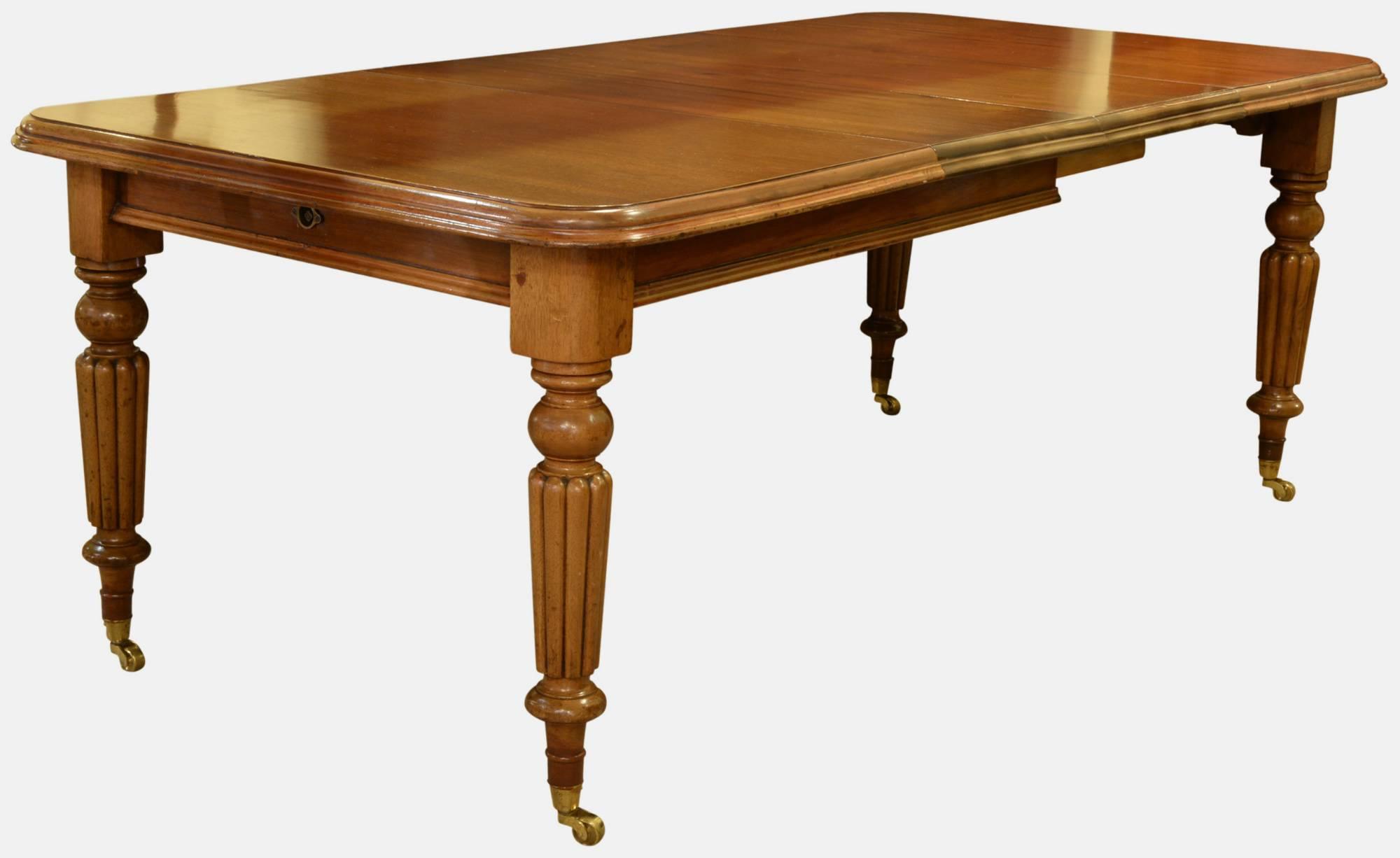 Victorian Antique Mahogany 2 Leaf Dining Table c.1870 (1 of 1) Victorian Antique Mahogany 2 Leaf Dining Table c.1870 (1 of 1)