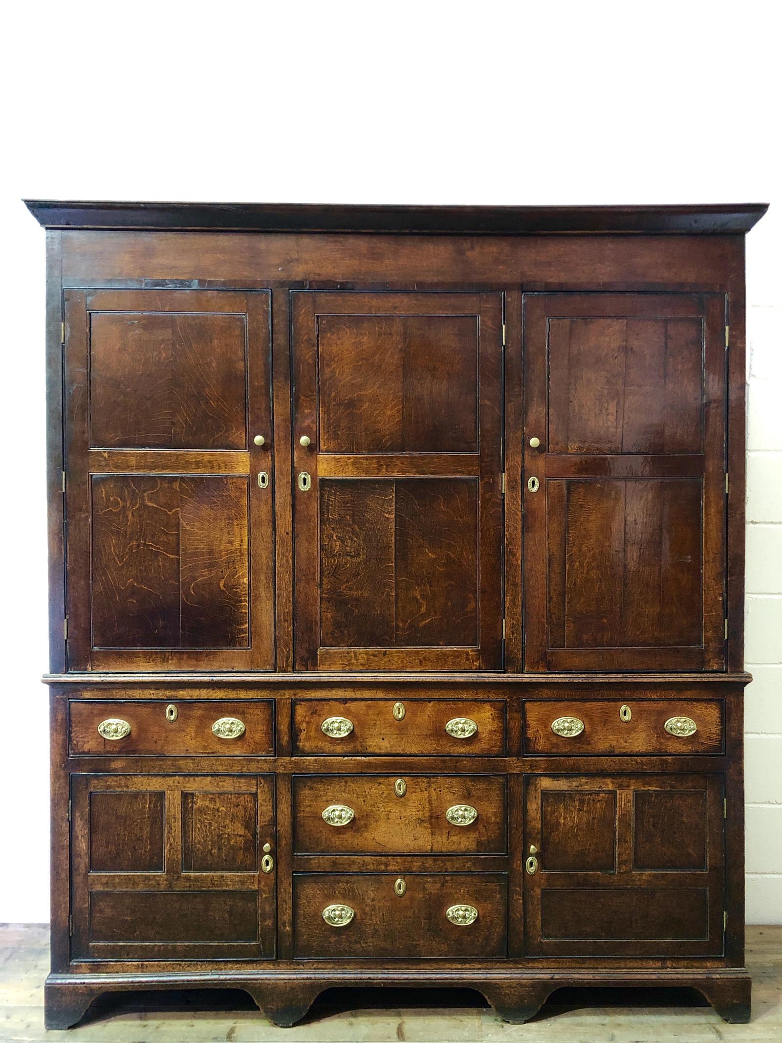 Late 18th Century Welsh Oak Cupboard (1 of 17) Late 18th Century Welsh Oak Cupboard (1 of 17)