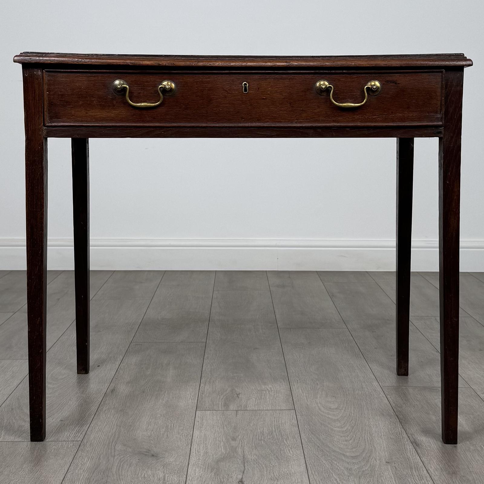 Antique 18th Century Good Quality Writing Table in Oak (1 of 11)