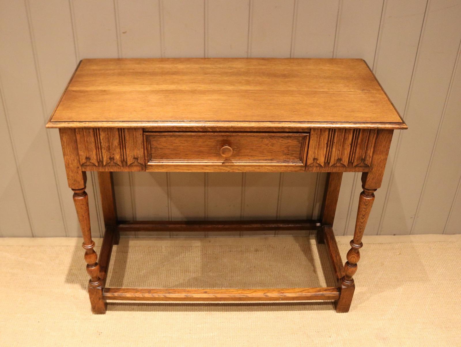 Golden Oak Side Table (1 of 12) Golden Oak Side Table (1 of 12)