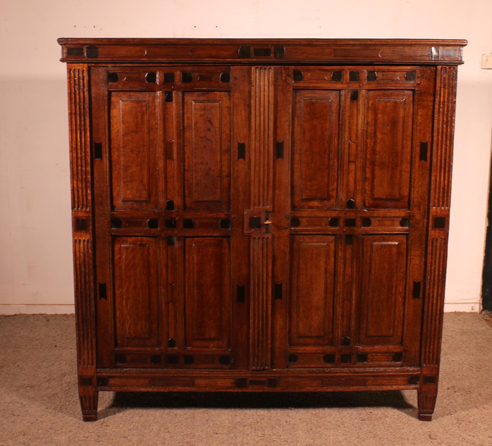 17th Century 2-door Cupboard in Oak & Ebony - Netherlands (1 of 12) 17th Century 2-door Cupboard in Oak & Ebony - Netherlands (1 of 12)